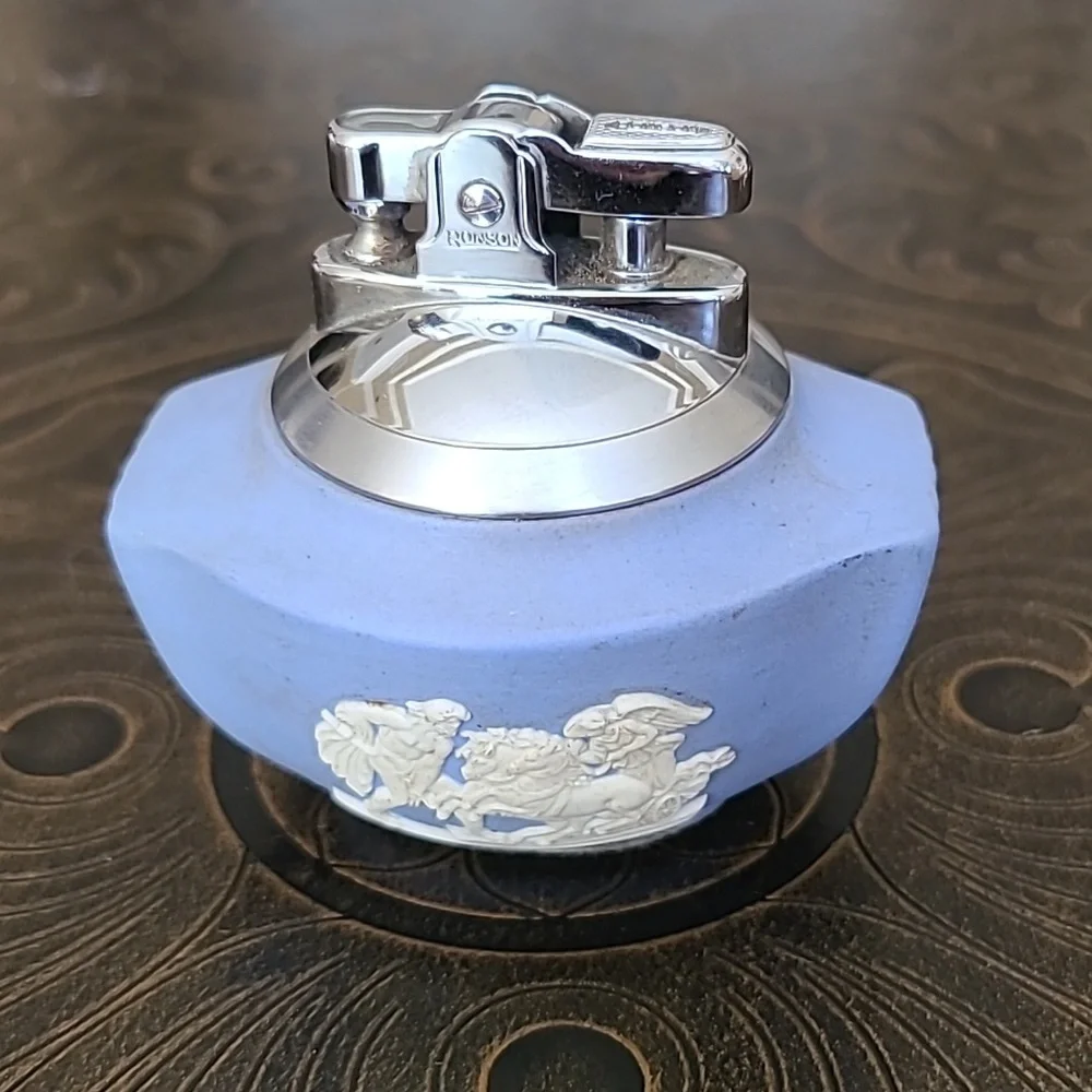 Wedgwood | Accents | Vintage Wedgwood Table Lighter